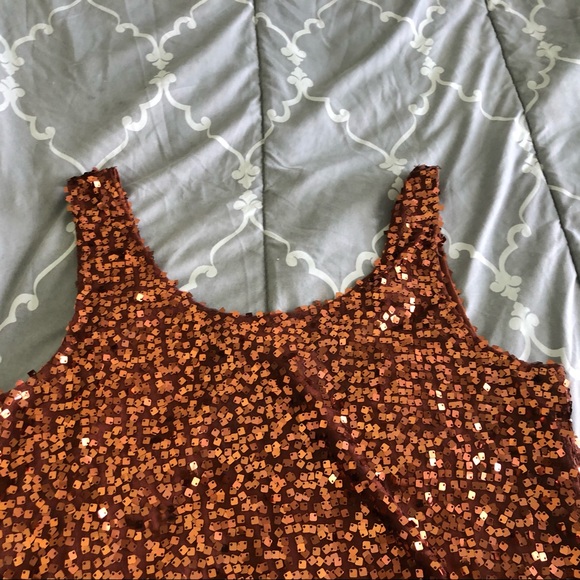 Fun sequin top - Picture 6 of 6